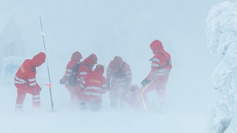 〈相次ぐ外国人スキー場遭難〉「通常なら立ち入らないはずの場所」滝つぼにコース外転落死した女性はカナダ政府機関職員…相反する県警とスキー場の見解、何があった？