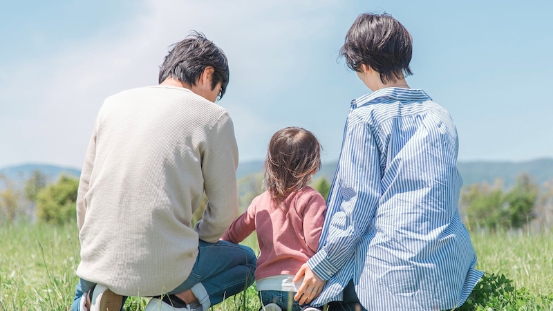 「ママが悪いんだ！」水筒を入れ忘れた母を叩く息子…コロナ禍が明るみにした「自立派」夫と「かまいたい」妻の育児方針のズレ