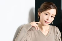 〈平野綾ソロ歌手デビュー20周年〉「自分の声は変だと思ってた」自称“陰キャ”が舞台女優として開花するまで