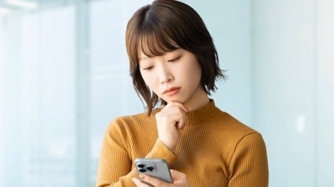 「タイミーやめた」の声続出…スキマバイト求人に“資格必須の募集”が増加？　スポットワーク業界の現在地