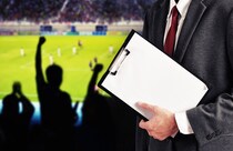「ガナは俺たちのために闘っている」川島永嗣がチームメイトを集め…我那覇和樹を救うためＪリーグ全体が動いた日  ドクターからも500万円のカンパ