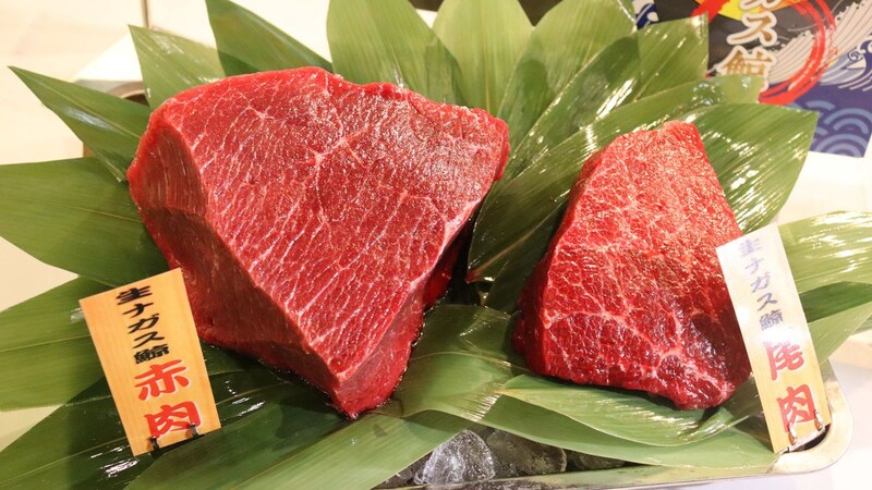 昭和の食卓から消えた“鯨肉”に再ブームの兆し…消費量はピーク時の1％以下でも首都圏スーパーで再評価されるワケ