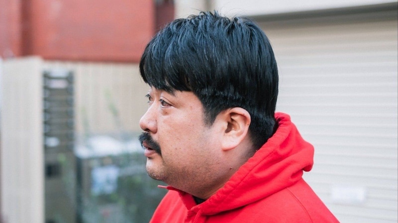 「ずずずず」と啜り「どぅるん」を味わう、空気階段・鈴木もぐらの偏愛と哲学に満ちた究極の卵かけご飯作法