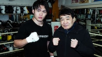「この枠はお前のために空いている」渡嘉敷勝男×20歳の怪物ボクサー・石井龍虎、爆笑師弟トークの裏にあった“日本初”への執念