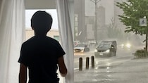 〈台風休校パニック〉「学校から連絡ない」判断が分かれた自治体「子どもは喜び、友達とゲームざんまい…でも塾はある」保護者は戸惑いの声…休校したら振り替え登校はあるの？