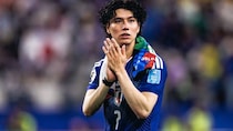 「え、めっちゃ破けてません？」本田も驚いた田中碧の“穴あきソックス”、中村敬斗の短いソックスは主審が注意…日本代表の足元に隠された意外な理由
