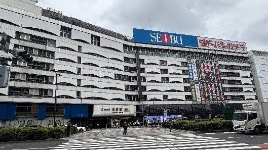 〈池袋で“人糞”騒動〉「クソったれ…テロか?」と大炎上、家電量販店で相次ぐ目撃投稿…ヨドバシは「回答控えます」百貨店は「警察沙汰ではありません」“よくあること”現場で見えたホントの元凶