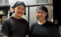 「外国人が日本文化の店をやって、どう思われるのか」ミャンマー出身の夫婦が営む立ち食いそば『芽衣や』…下町の味を受け継いだきっかけ