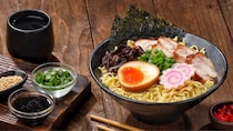 ラーメンは本当にジャンクフードなのか？　実はそば・うどんよりもラーメンのほうが栄養バランスを整えやすい理由