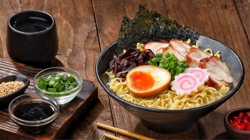 ラーメンは本当にジャンクフードなのか？　実はそば・うどんよりもラーメンのほうが栄養バランスを整えやすい理由