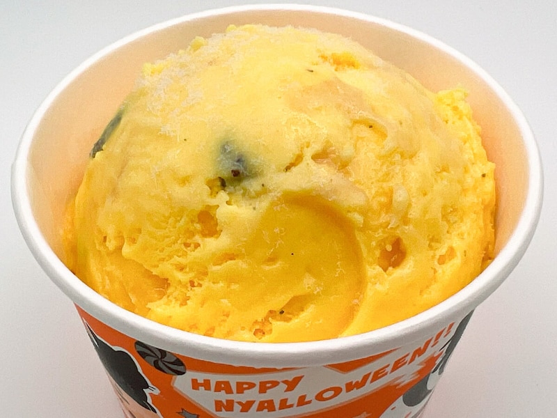 サーティワン「月夜のおさつバター 黒ごま入り」が話題!