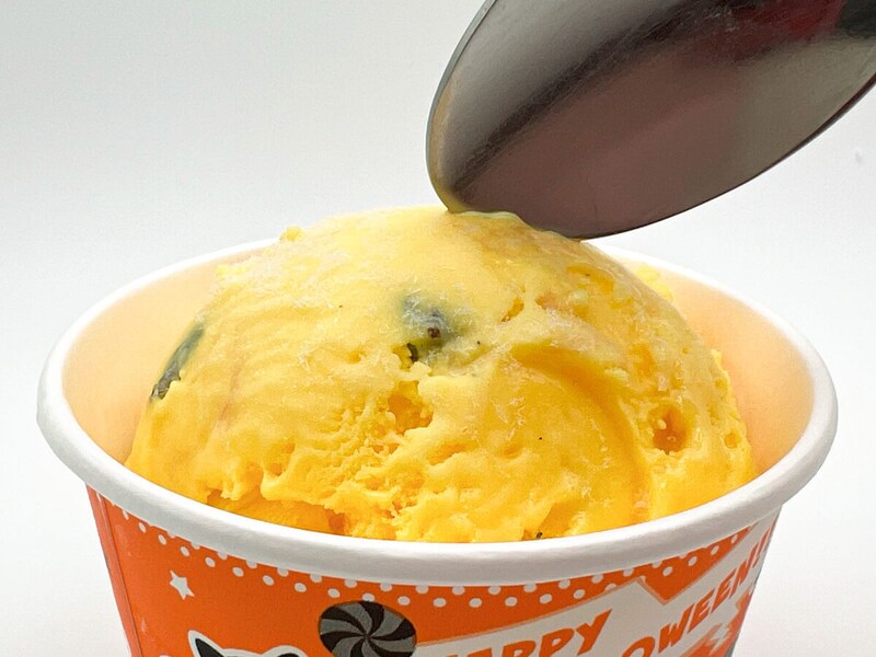 サーティワン「月夜のおさつバター 黒ごま入り」が話題!