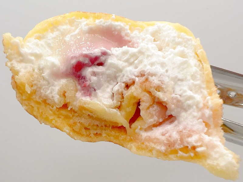 ファミマ「森永れん乳風味クレープ」が話題！