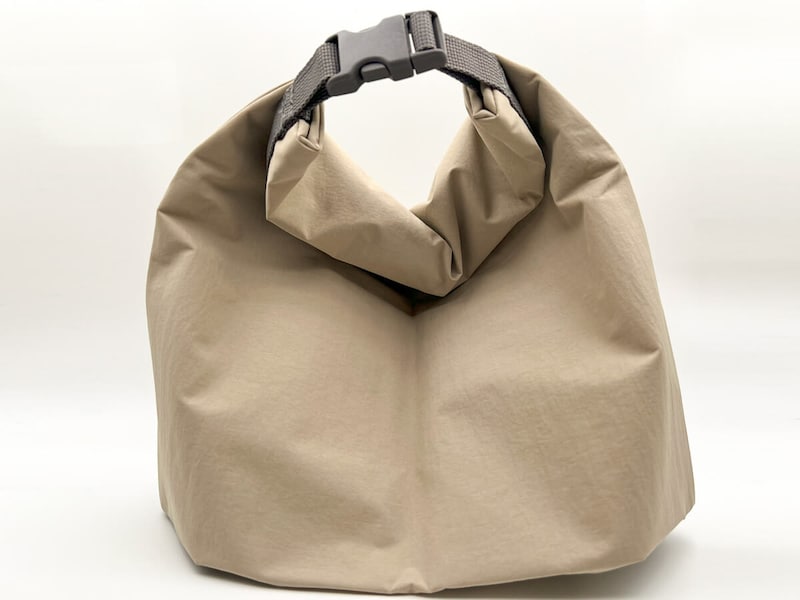 無印良品「高さが変えられる　ランチバッグ　ロールトップタイプ　大」が大人気