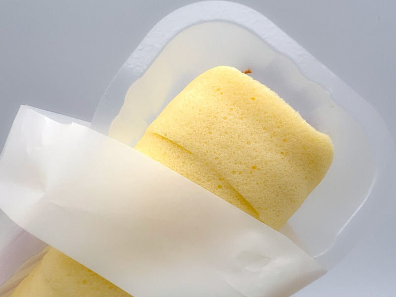 ファミリーマート「もっちりクリームロール（チョコホイップ）」が話題！