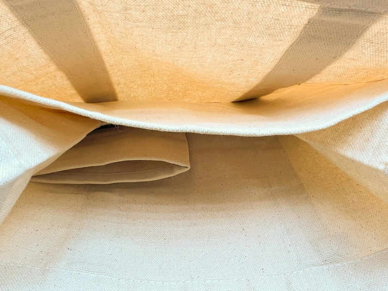 ダイソー「仕切りトートバッグ」が大人気