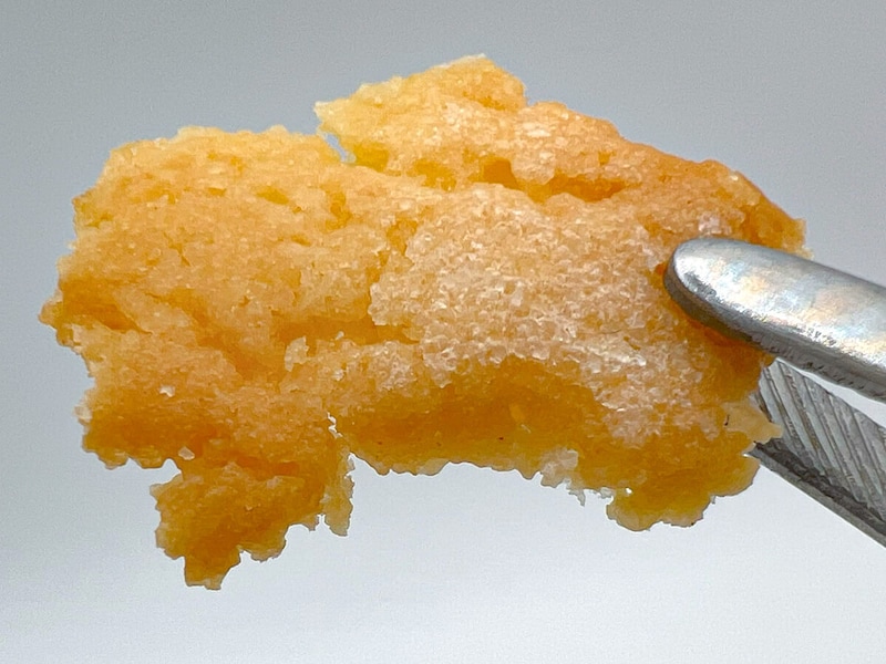 ファミマ「デニッシュメロンパン×クイニーアマン」が話題!