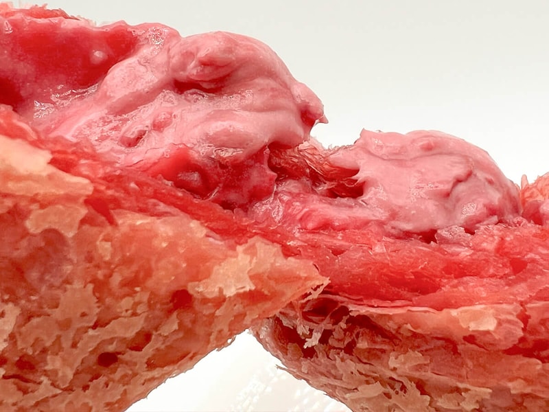 マクドナルド「三角チョコパイ いちごミルク味」