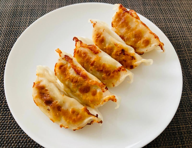 セブンイレブン「レンジで焼き餃子」