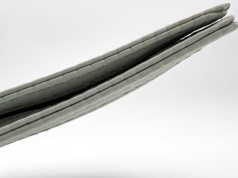 無印良品「自立するカードホルダー・リール付」