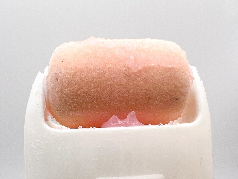 ダイソー「スポンジローラー詰め替えチューブ」