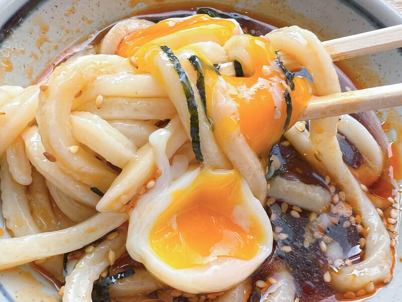 丸亀製麺「旨辛 豚つけ汁うどん」