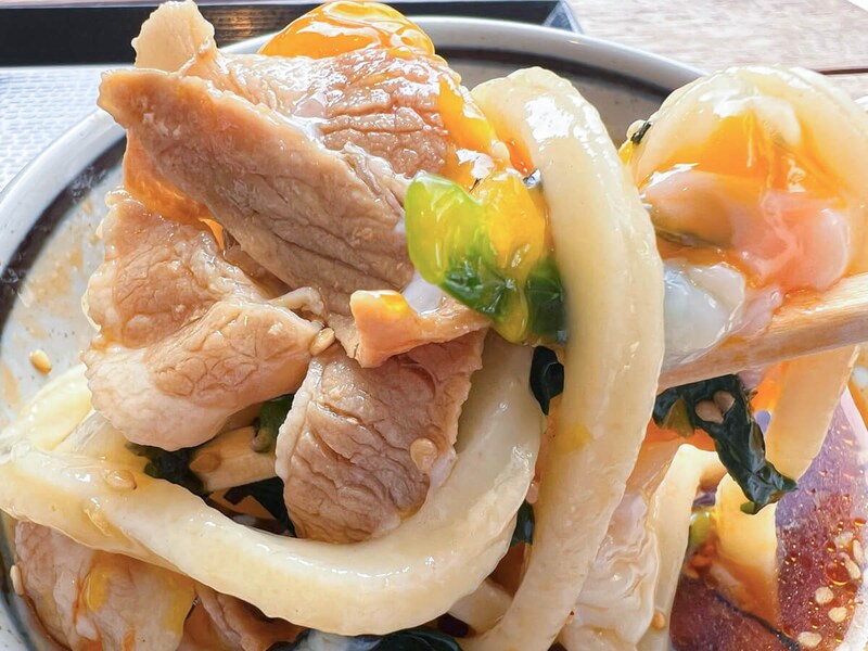 丸亀製麺「旨辛 豚つけ汁うどん」