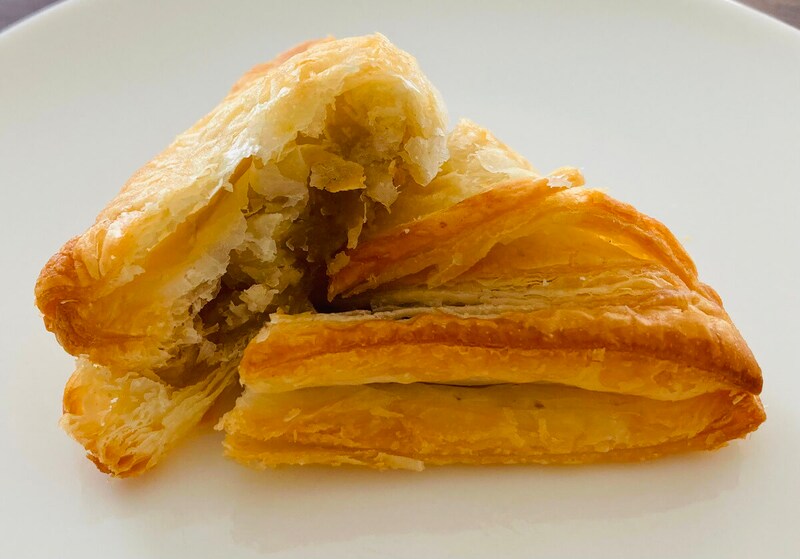 セブンイレブン「三角おさつパイ」