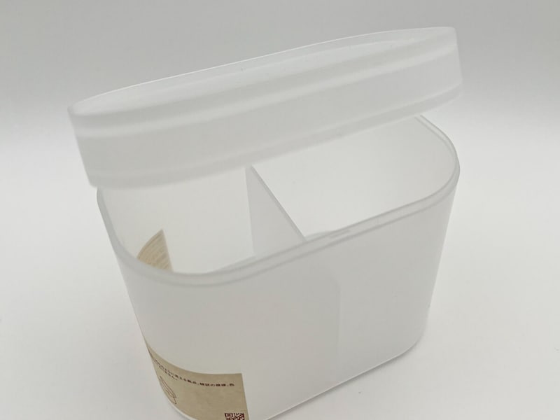 無印良品「再生ポリプロピレン入りコットン 綿棒ケース蓋付」