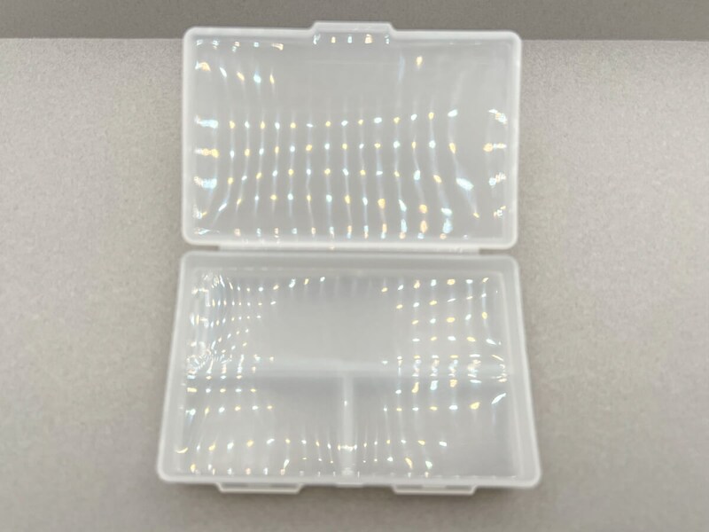 ダイソー「両面収納小物ケース」