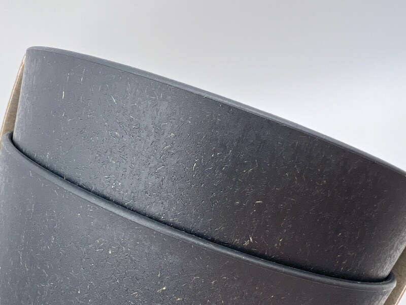 無印良品「レンジで使える ヤシの端材を使った 仕切り付きプレート」