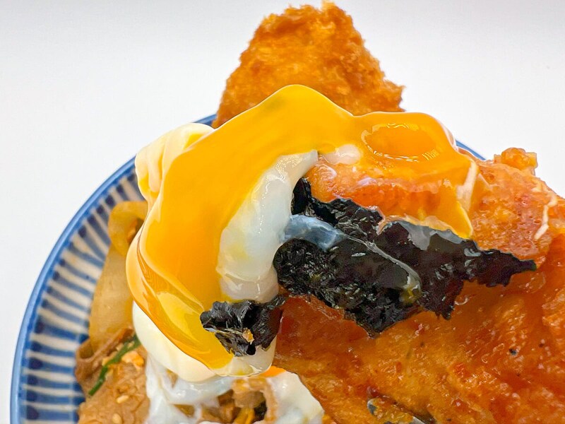 かつや「牛豚鶏のプルコギビビンカツ丼」