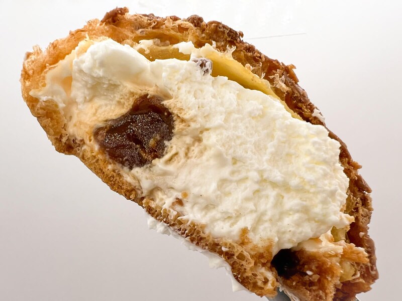 ローソンMERCER bisコラボ「Uchi Café×MERCER bis 生キャラメルクッキーシュー」