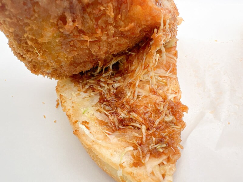 コメダ珈琲店「ドデカメンチバーガー」