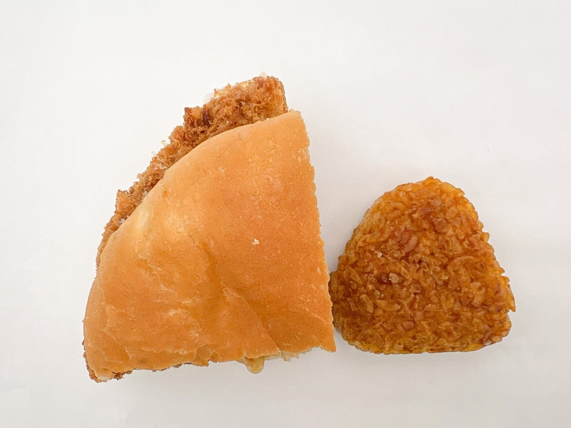 コメダ珈琲店「ドデカメンチバーガー」