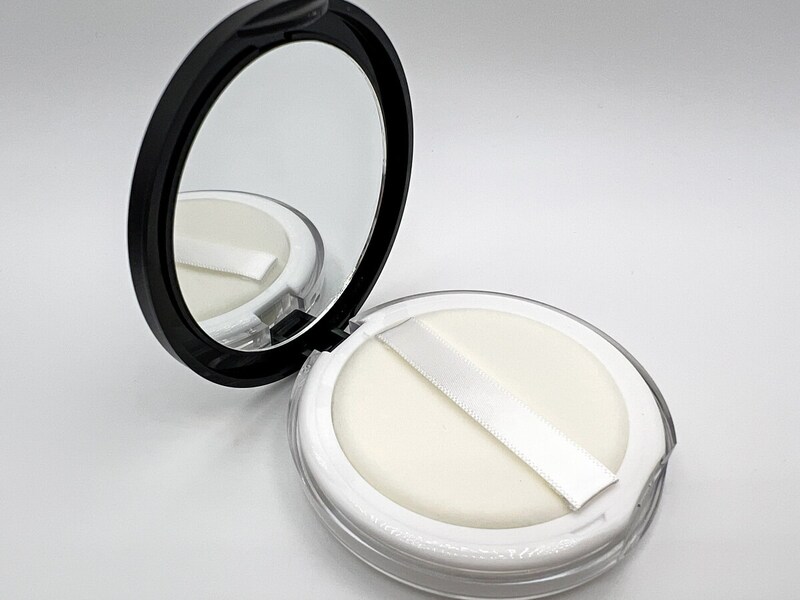 ダイソー「ミラー付パウダーケース」