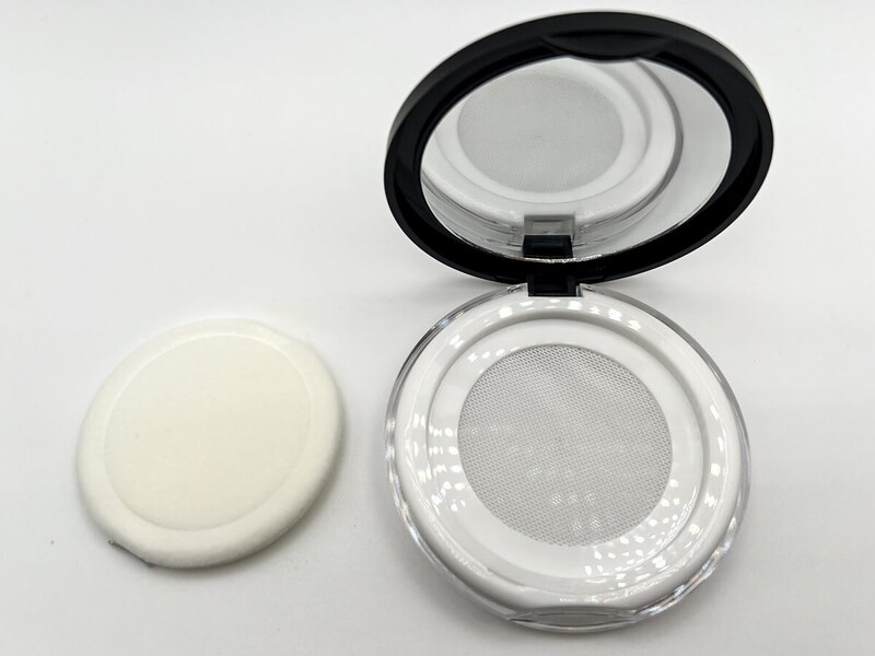 ダイソー「ミラー付パウダーケース」
