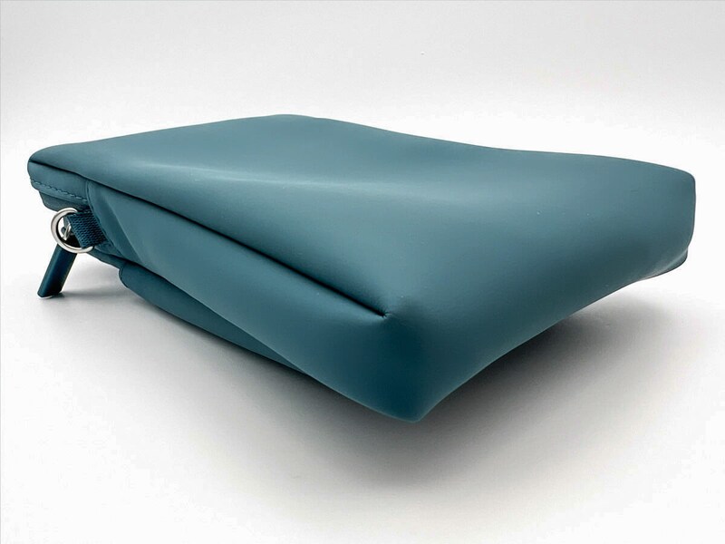 無印良品「自由に組み合わせられる収納ケース・長方形・縦型」