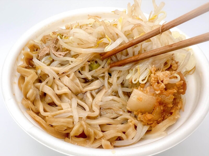 セブンイレブン「とみ田監修 デカ豚ラーメン」