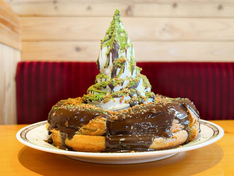 コメダ珈琲店「シロノワール ブラックモンブラン-宇治抹茶仕立て-」