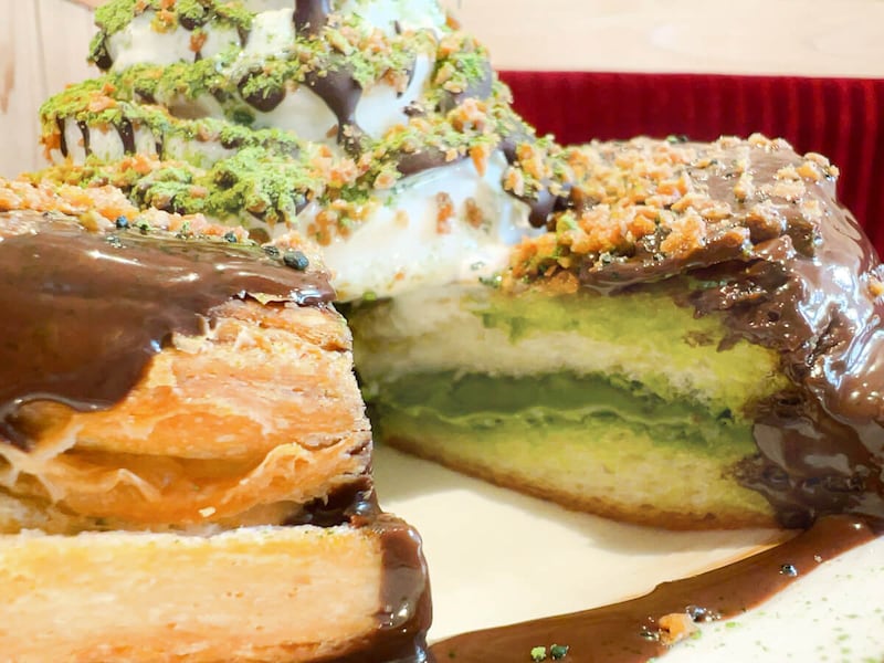 コメダ珈琲店「シロノワール ブラックモンブラン-宇治抹茶仕立て-」