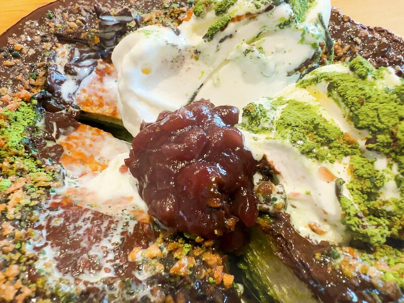 コメダ珈琲店「シロノワール ブラックモンブラン-宇治抹茶仕立て-」