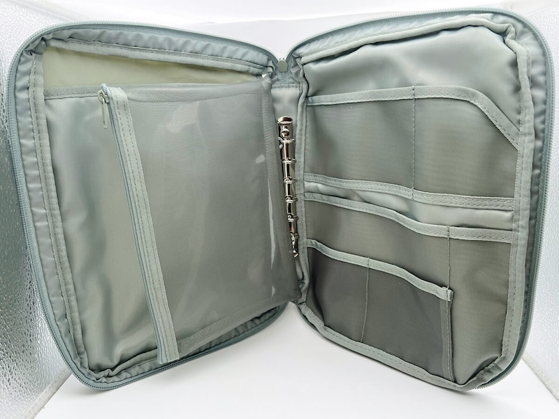 無印良品「ポケットが選べるコレクションケース A5ワイド」