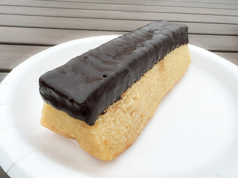 無印良品「不揃いバウム チョコがけバナナ」