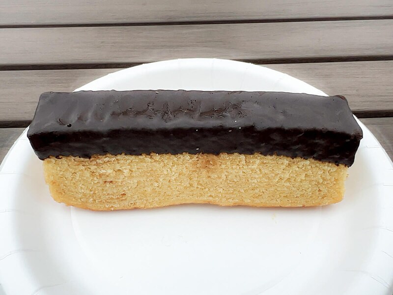 無印良品「不揃いバウム チョコがけバナナ」