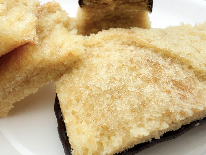 無印良品「不揃いバウム チョコがけバナナ」