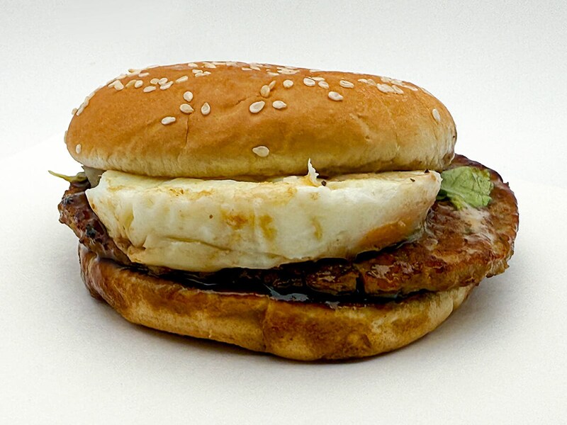 マクドナルド「焦がしにんにくマヨたまごてりやき」