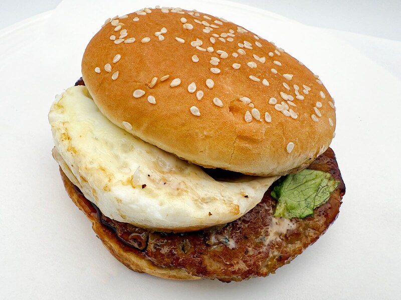 マクドナルド「焦がしにんにくマヨたまごてりやき」