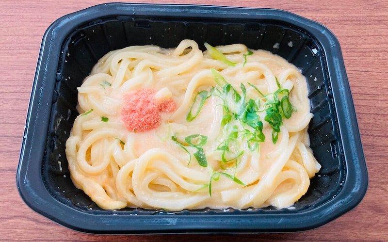 セブンイレブン「大盛り明太子クリームうどん」