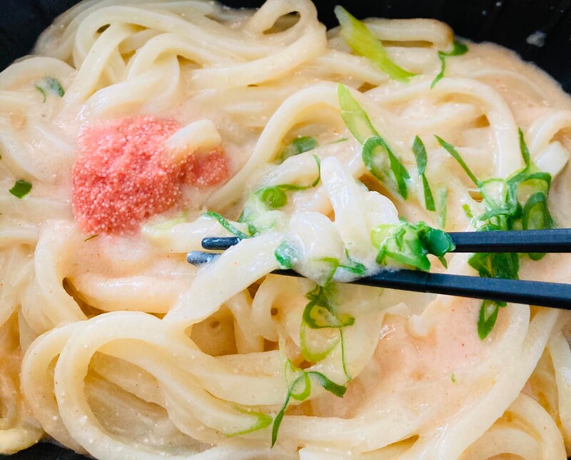 セブンイレブン「大盛り明太子クリームうどん」